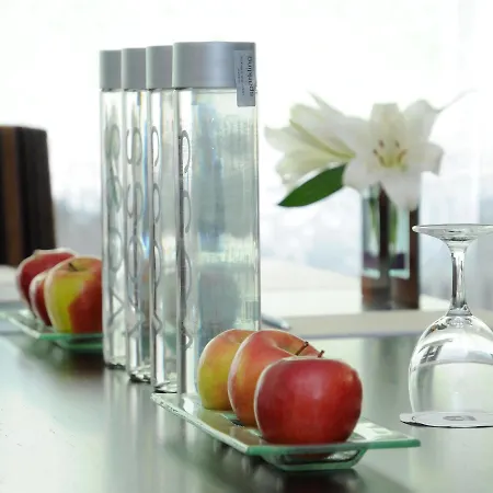 Scotty & Emily Hotel 4*