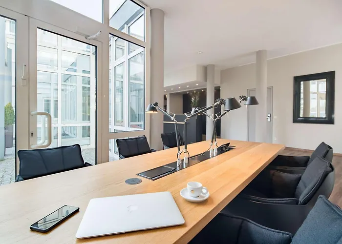 Hotel Scotty & Emily Ulm