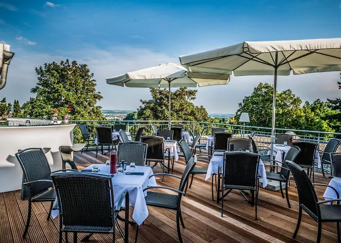 Hotell Scotty & Emily 4*